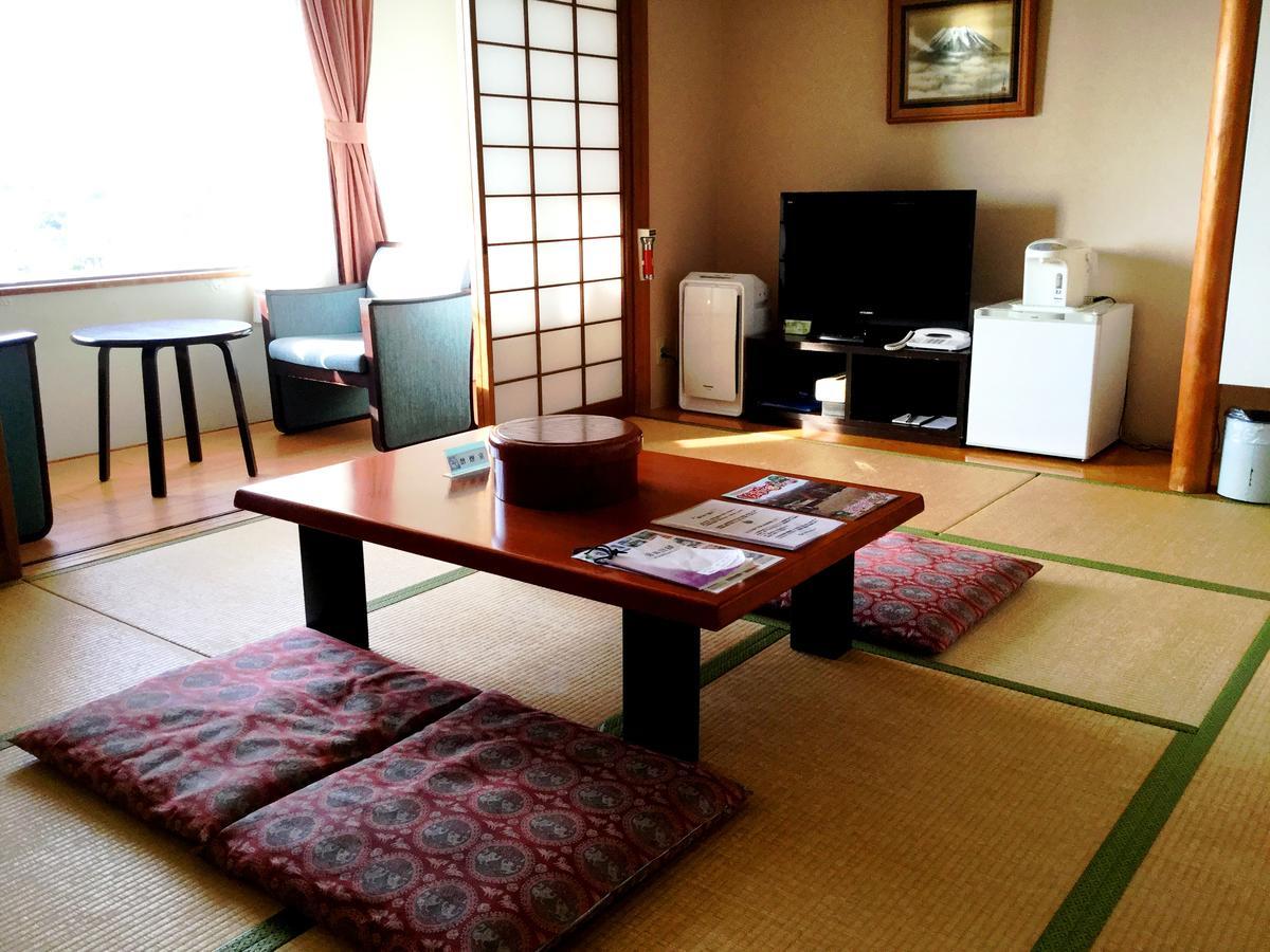 Hotel Shiawase No Mura Kōbe Exterior foto